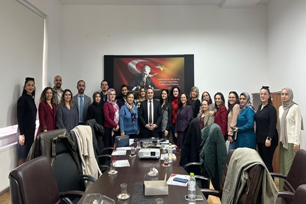 Fakültemiz Öğretim Elemanları Tarafından Hizmet İçi Eğitim Verildi