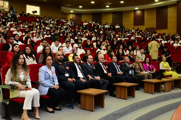 Fakültemizde “Hemşirelerimiz Geleceğimiz: Bakımın Ekonomik Gücü” Programı Düzenlendi