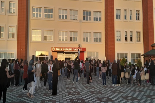 Fakültemizden Moral Etkinliği: “Sağlığa Ritim Kat”