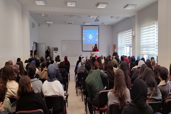 Fakültemiz Öğrencilerine TEKNOFEST Yarışmaları Hakkında Eğitim Verildi