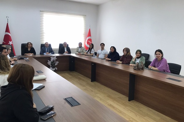 Fakülte Yönetimi Sınıf Temsilcileriyle Bir Araya Geldi
