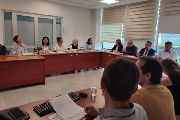 Klinik Uygulamaya ve Staja Çıkacak Fakültemiz Öğrencileri İçin Dış Paydaş Toplantısı Yapıldı