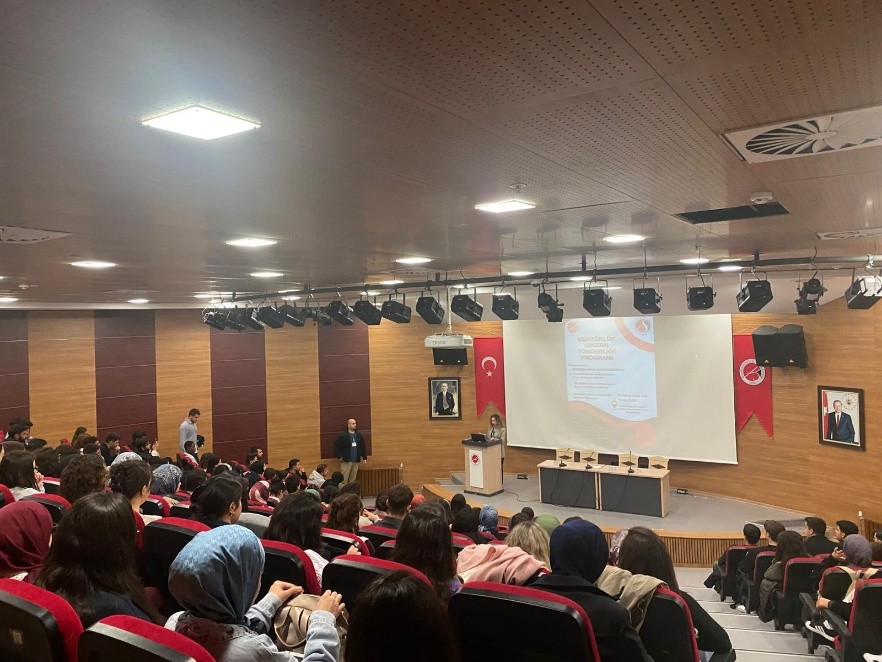 Mentörlük (Akran Yönderliği) Eğitimleri ve Mentör-Mentee Tanışma (Eşleşme) Toplantısı Gerçekleştirildi