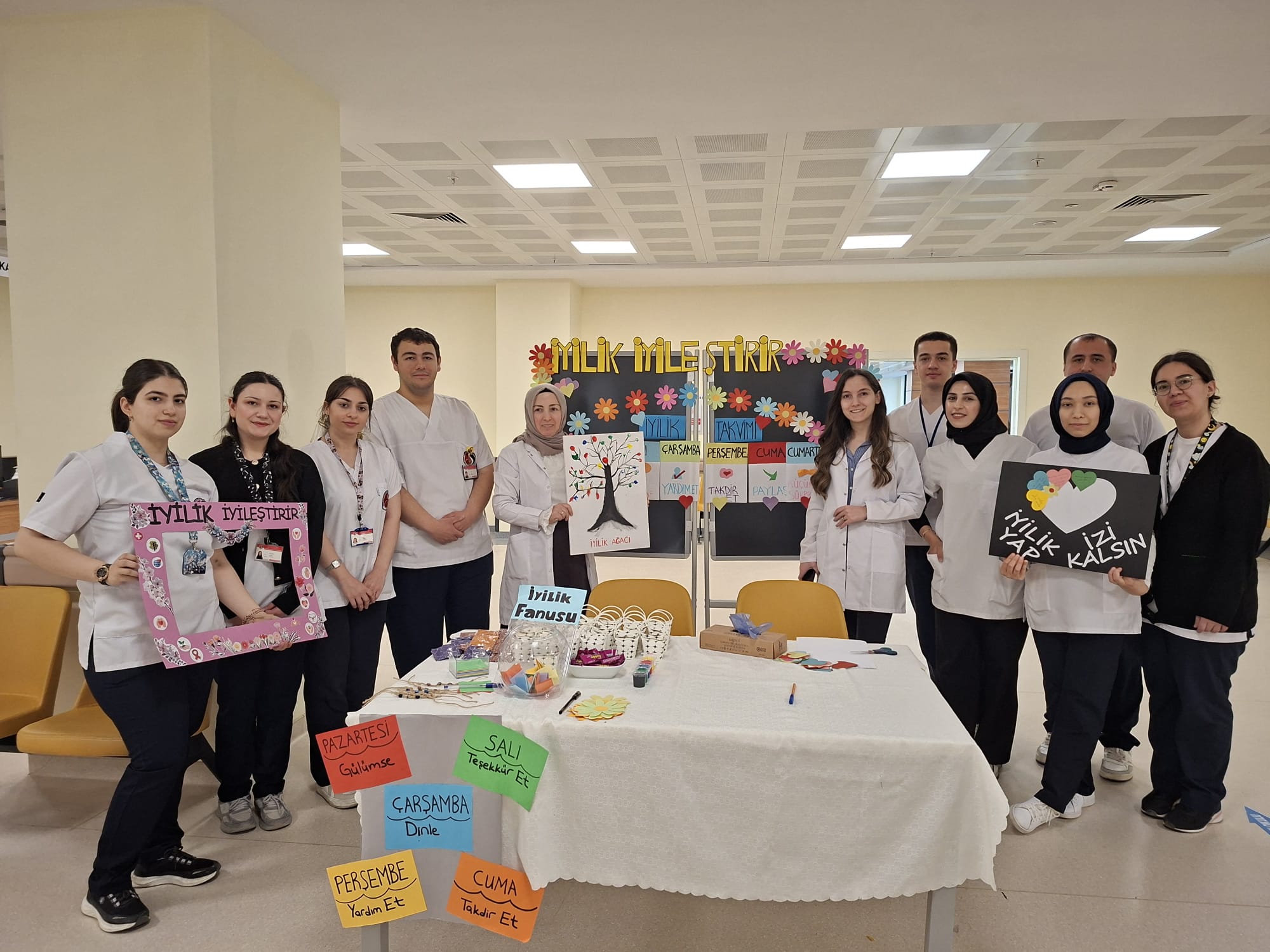 Hemşirelik Bölümü Öğrencilerinden “İyilik Haftası” Kapsamında Anlamlı Etkinlik 