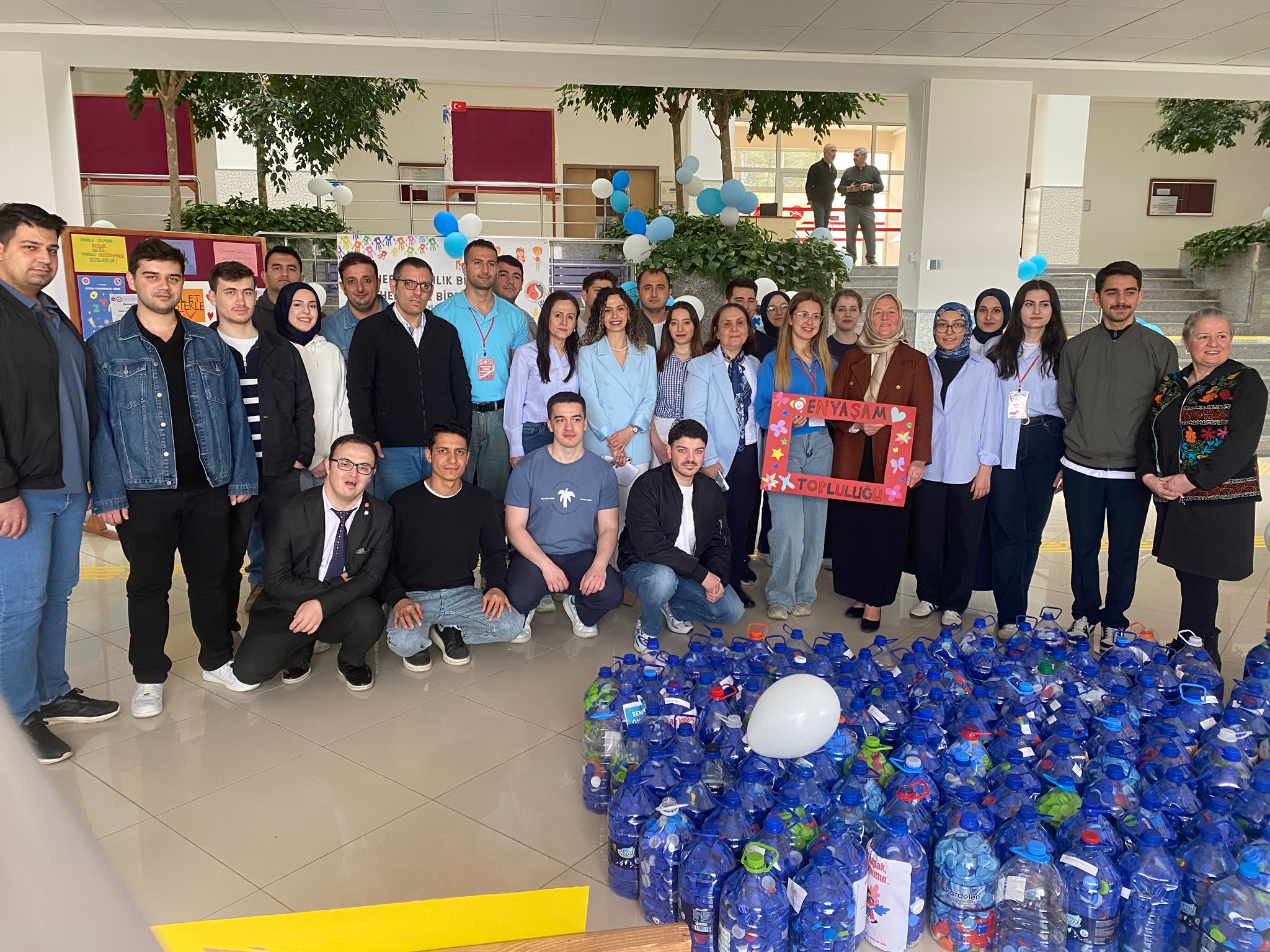 “Bir Kapak Bin Umut” Projesi Kapsamında Toplanan Kapaklar Teslim Edildi 