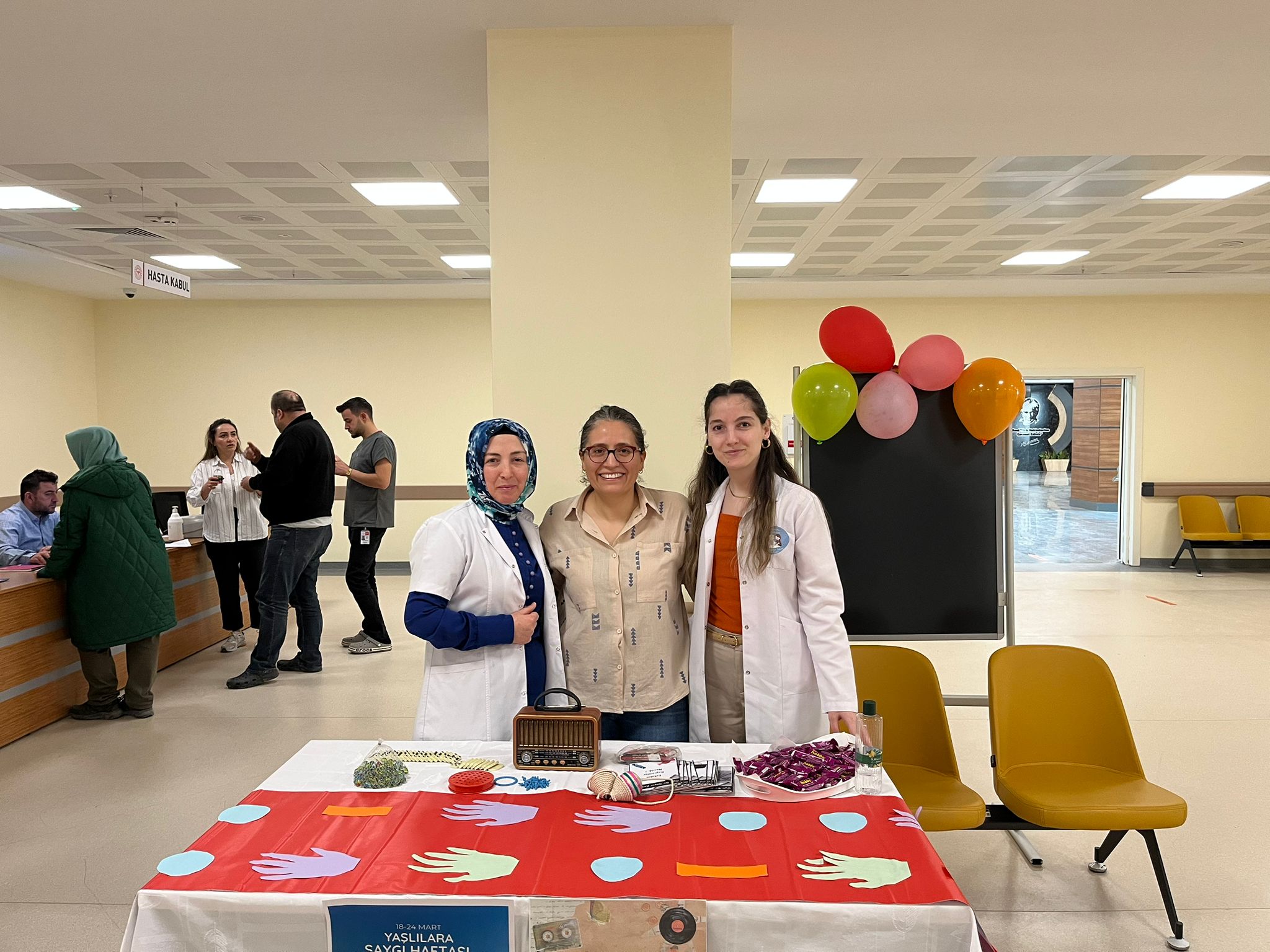 Halk Sağlığı Hemşireliği Dersi Kapsamında Yaşlılara Saygı Haftası Kapsamında Etkinlik Düzenlendi