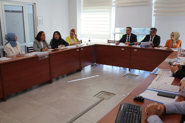 Klinik Uygulamaya ve Staja Çıkacak Fakültemiz Öğrencileri İçin Dış Paydaş Toplantısı Yapıldı